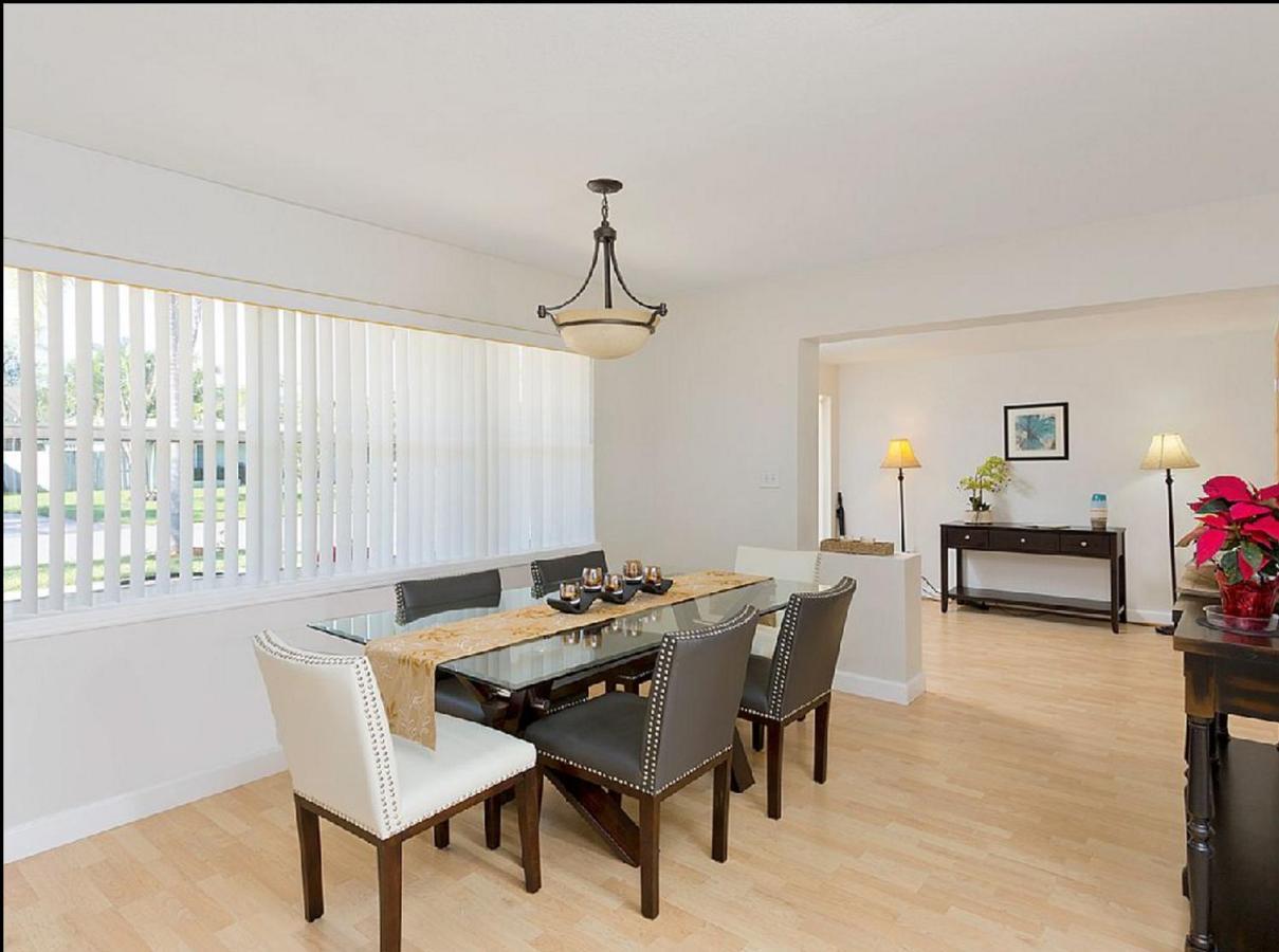 Beachway Per Ankh Pompano Beach Exterior photo