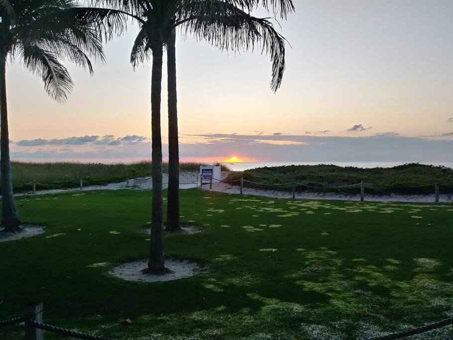 Beachway Per Ankh Pompano Beach Exterior photo