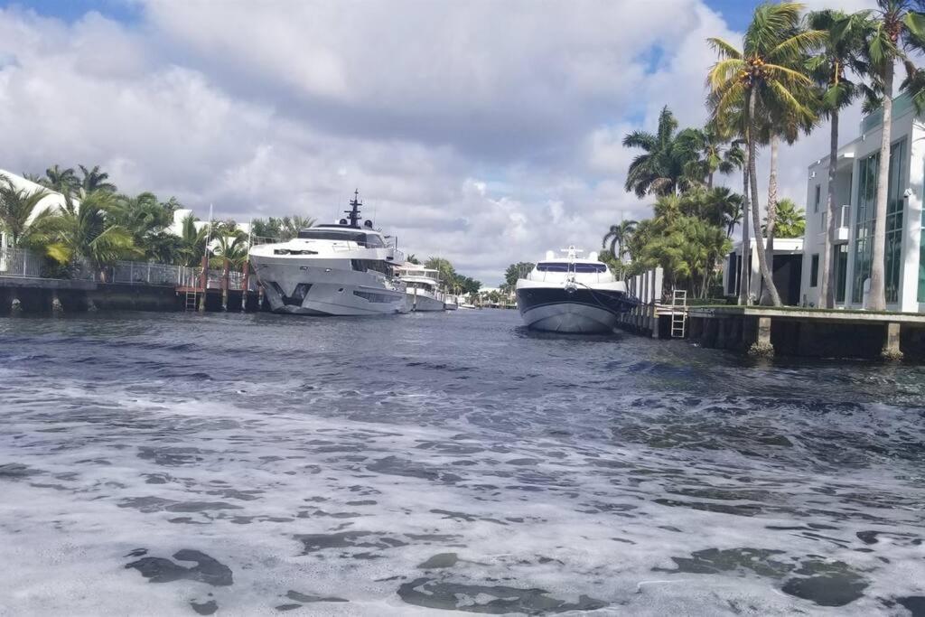 Beachway Per Ankh Pompano Beach Exterior photo