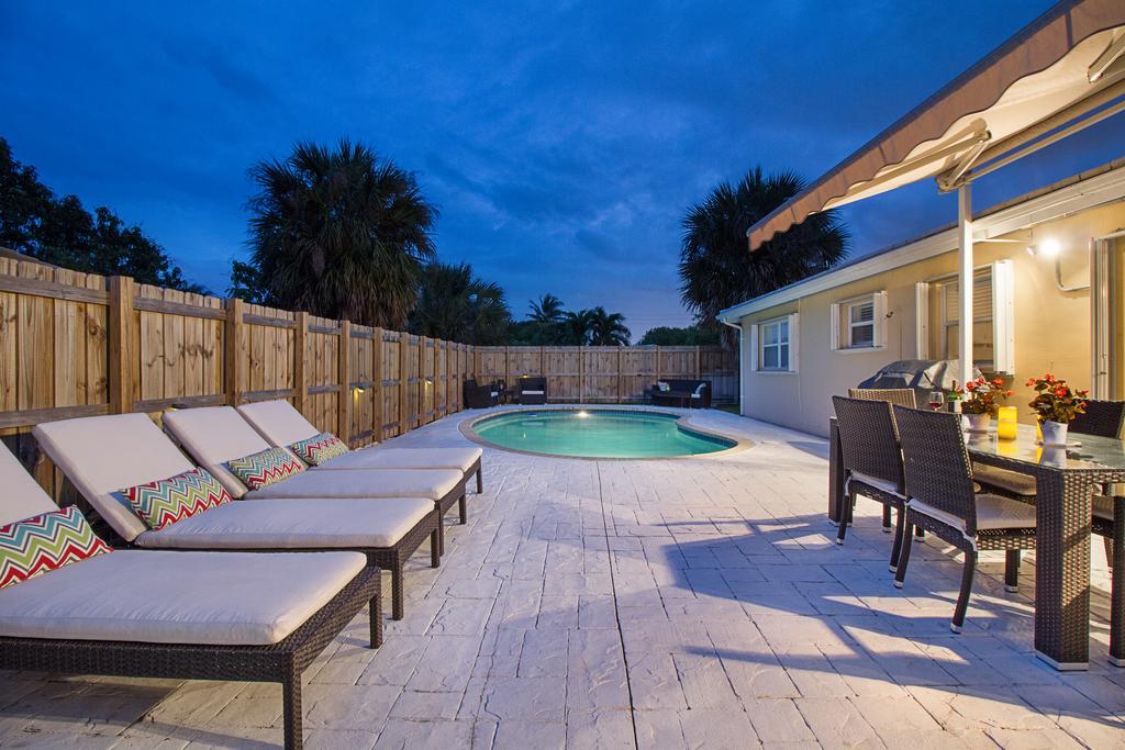 Beachway Per Ankh Pompano Beach Exterior photo