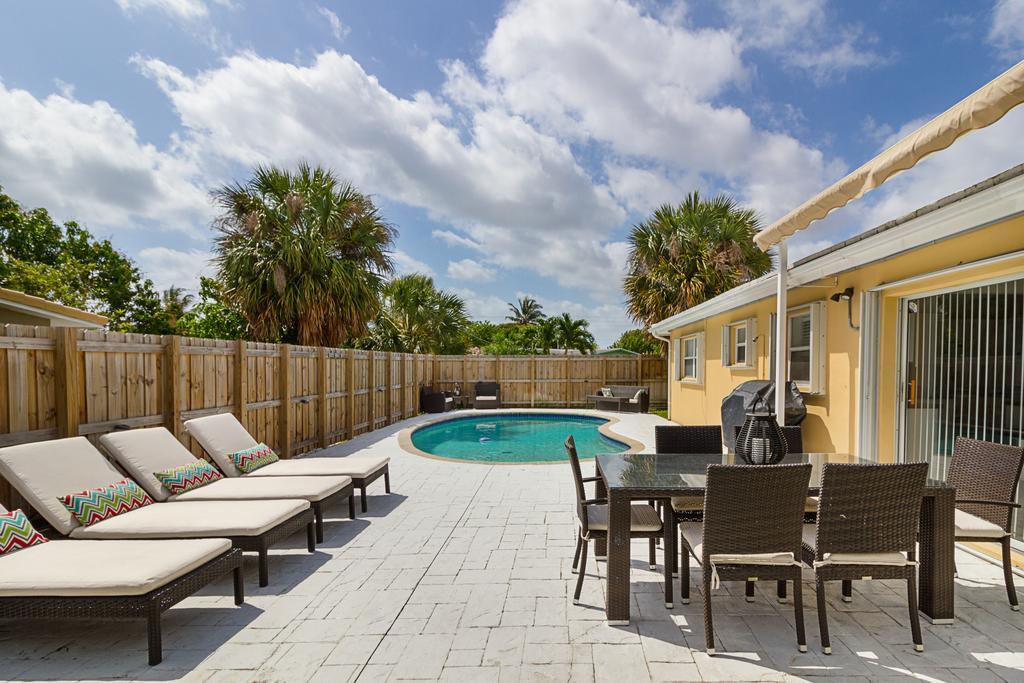Beachway Per Ankh Pompano Beach Exterior photo