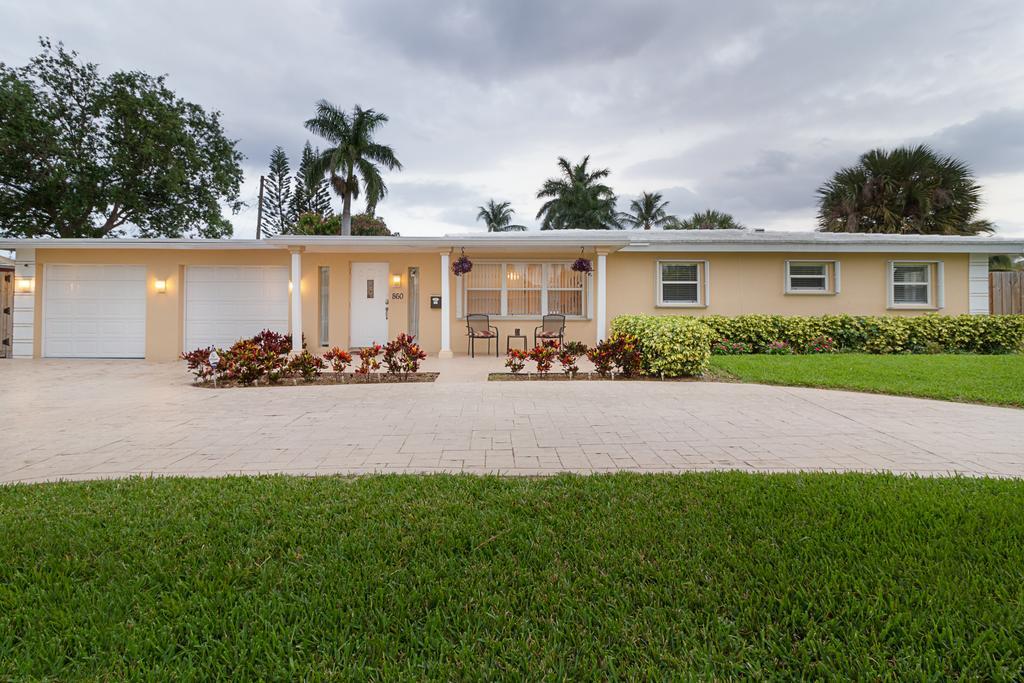 Beachway Per Ankh Pompano Beach Exterior photo