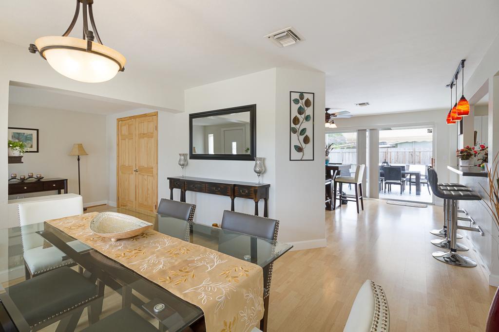 Beachway Per Ankh Pompano Beach Exterior photo